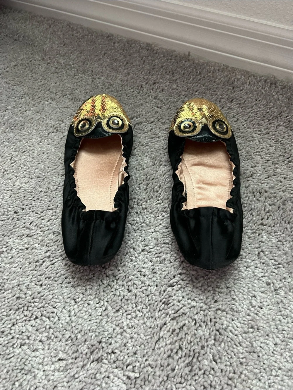 EUC Kate Spade Black Ballet Flats / Slippers with Gold Sequin Owl 6
